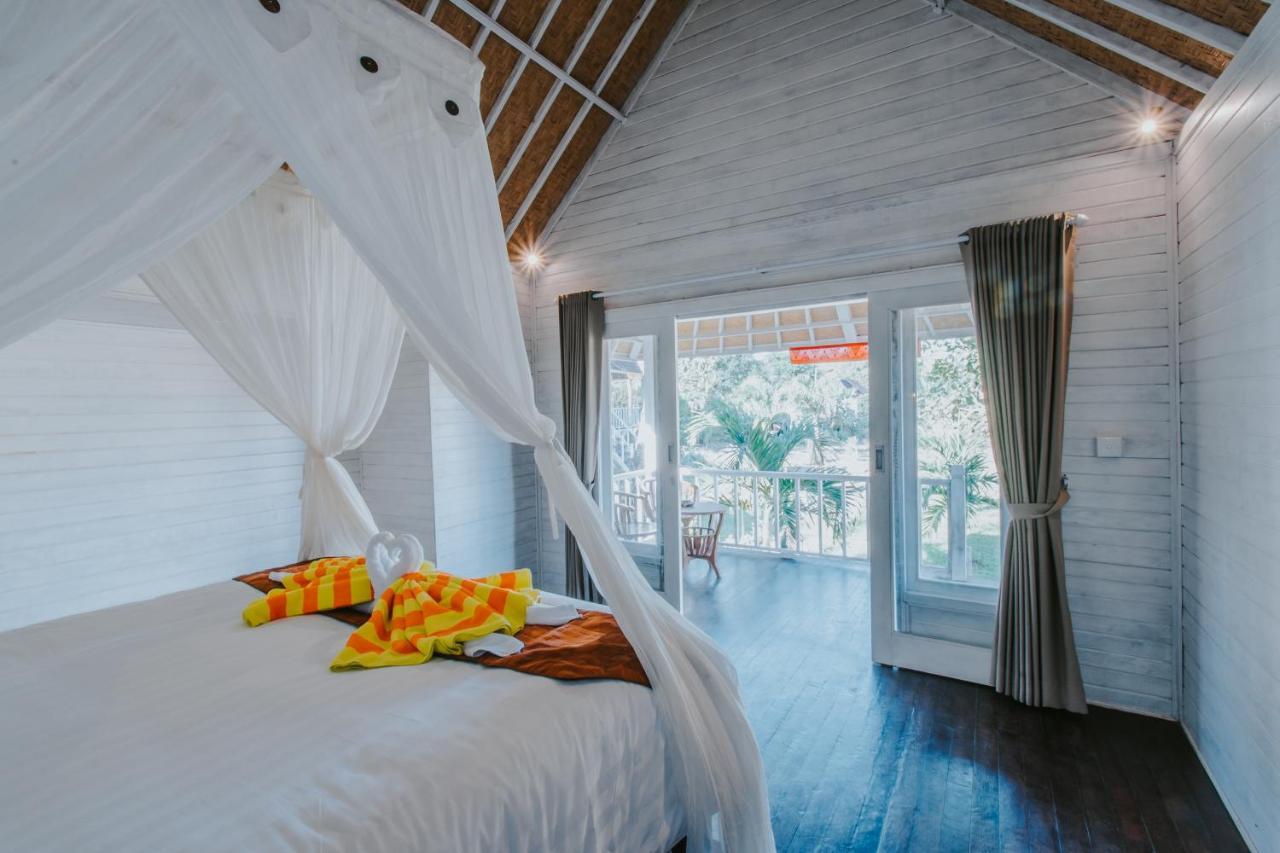 Paluh Beach Huts Lembongan Exterior foto